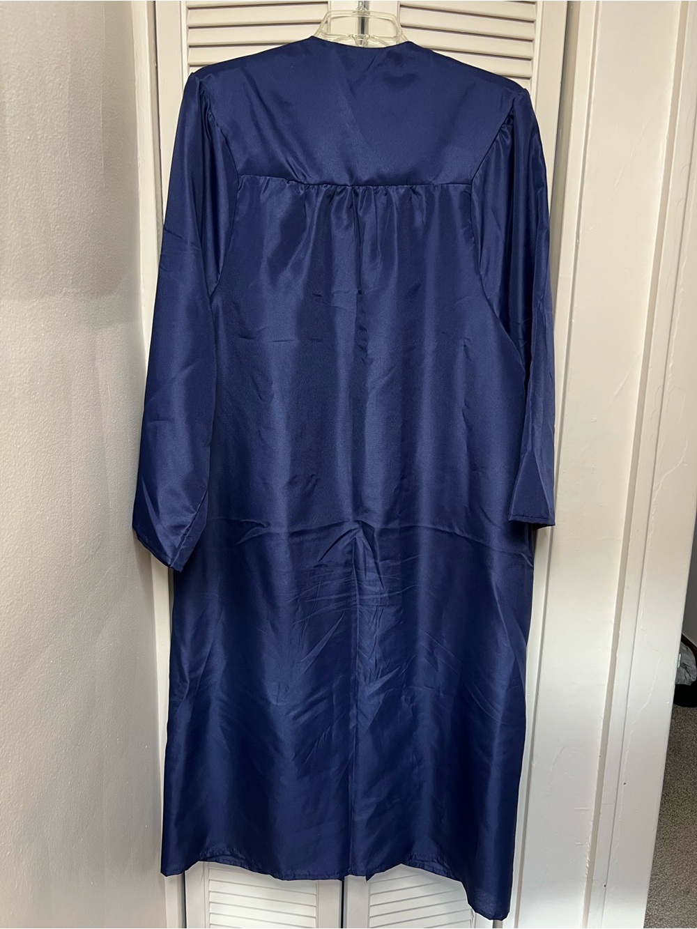 Josten’s BDC Collection graduation/commencement gown unisex Navy - Picture 2 of 3